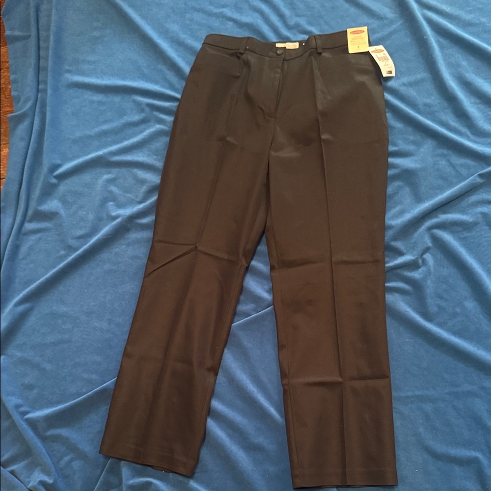 NWT northern reflections size 8 Black Dress Pants